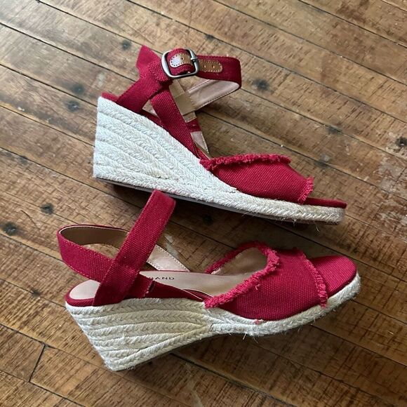 Lucky Brand red strappy raffia 7.5 wedge heel sandals - Picture 3 of 5